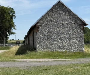 Zespół zabytkowych stodół w Żarkach