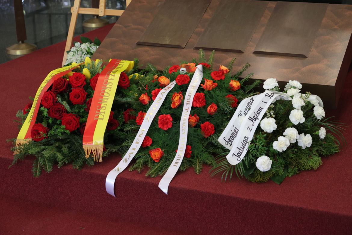 Pogrzeb Alicji Kapuścińskiej. Wzruszające pożegnanie żony słynnego reportera