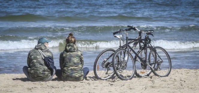To koniec długich weekendów? Zmiany w Kodeksie Pracy szokują! 