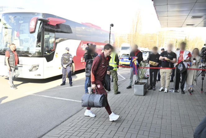 Polscy piłkarze polecieli na finał baraży ze Szwecją