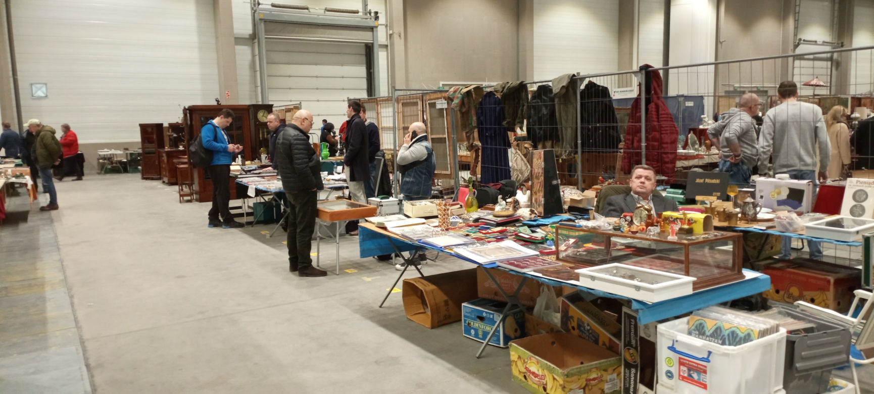 Giełda staroci w łódzkim Expo