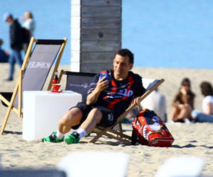 Michał Koterski z synem spędza majówkę nad polskim morzem