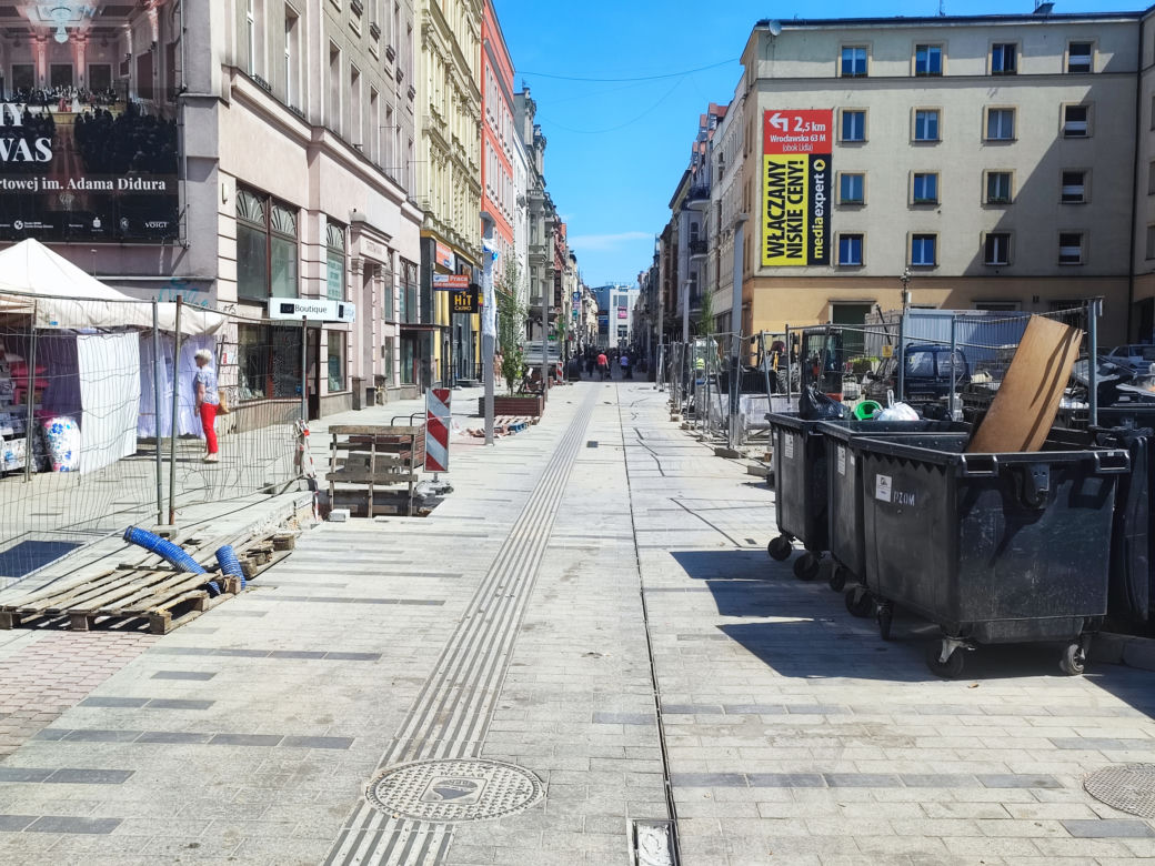 Ulica Dworcowa w Bytomiu nadal rozkopana