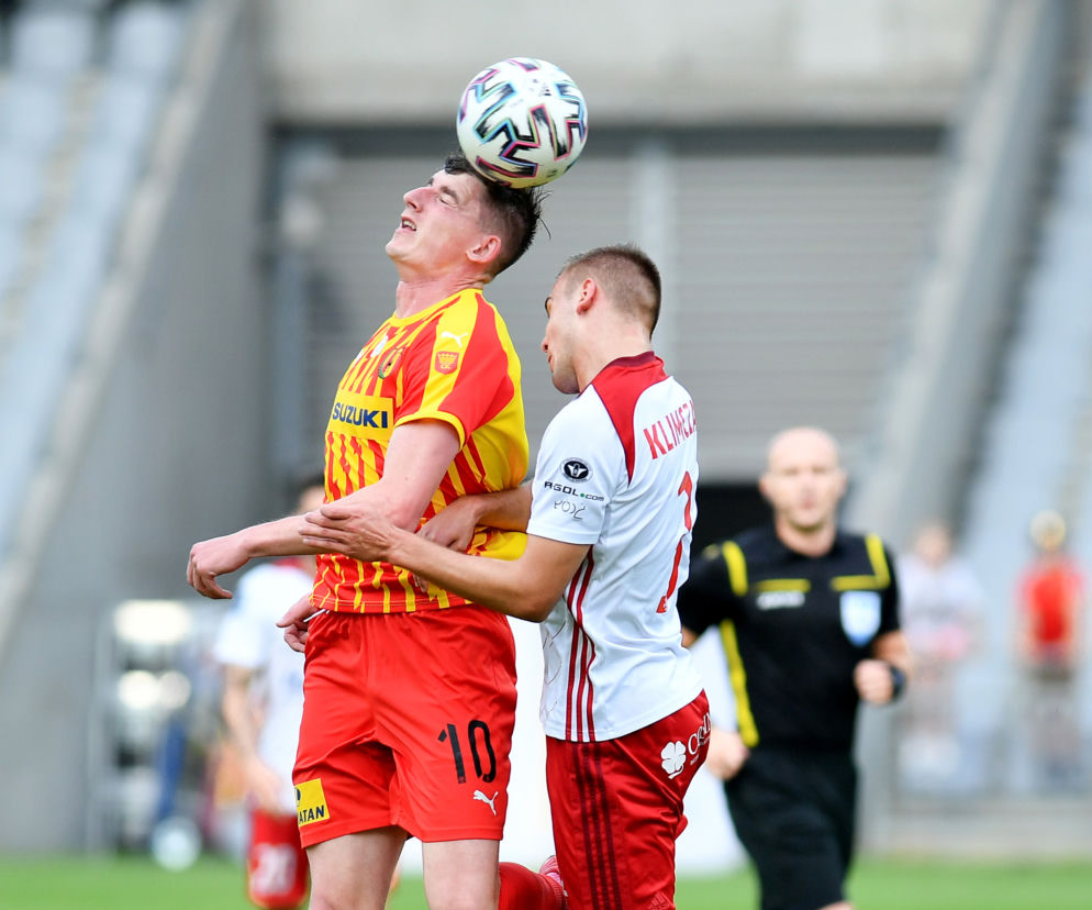 Korona - Widzew Transmisja TV NA ŻYWO Gdzie oglądać mecz Korona - Widzew STREAM ONLINE LIVE 15.10