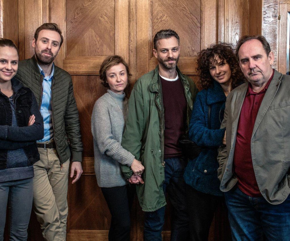 Szóstka - TVN - Eska Cineama