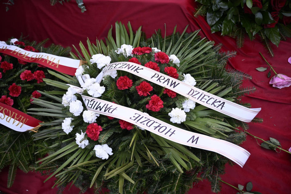 Tak wygląda grób Katarzyny Stoparczyk. Została pochowana na prywatnej uroczystości
