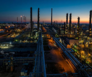 1. w regionie i w kraju - Orlen z siedzibą w Płocku