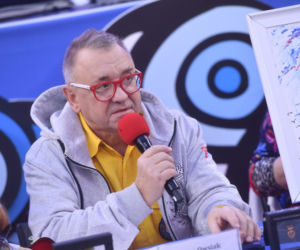 Jerzy Owsiak z wnuczką  - Finał WOŚP 2020