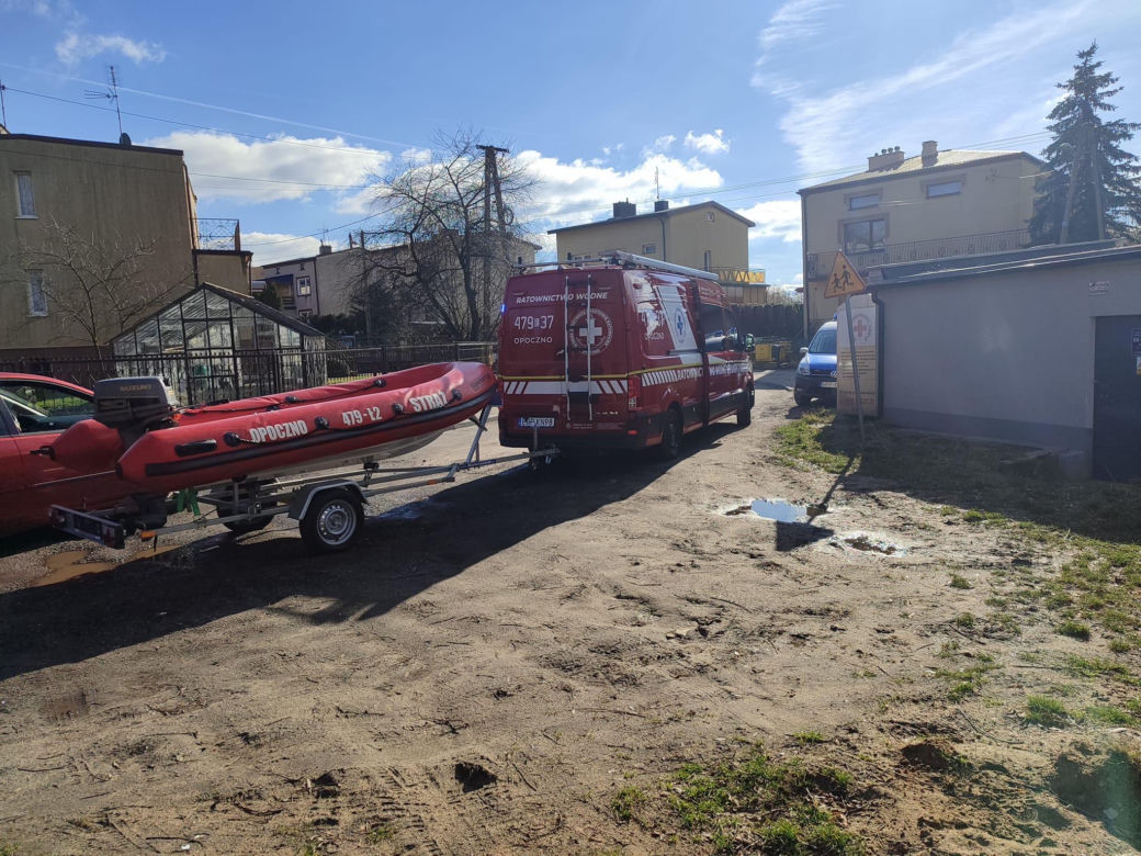 Ciało 41-latka w zalewie miejskim. Przyjechał do pracy z Krosna
