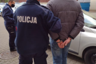 Zwyrol tak długo się znęcał nad swoim pupilem, aż go w końcu zabił! MAMY ZDJĘCIE!
