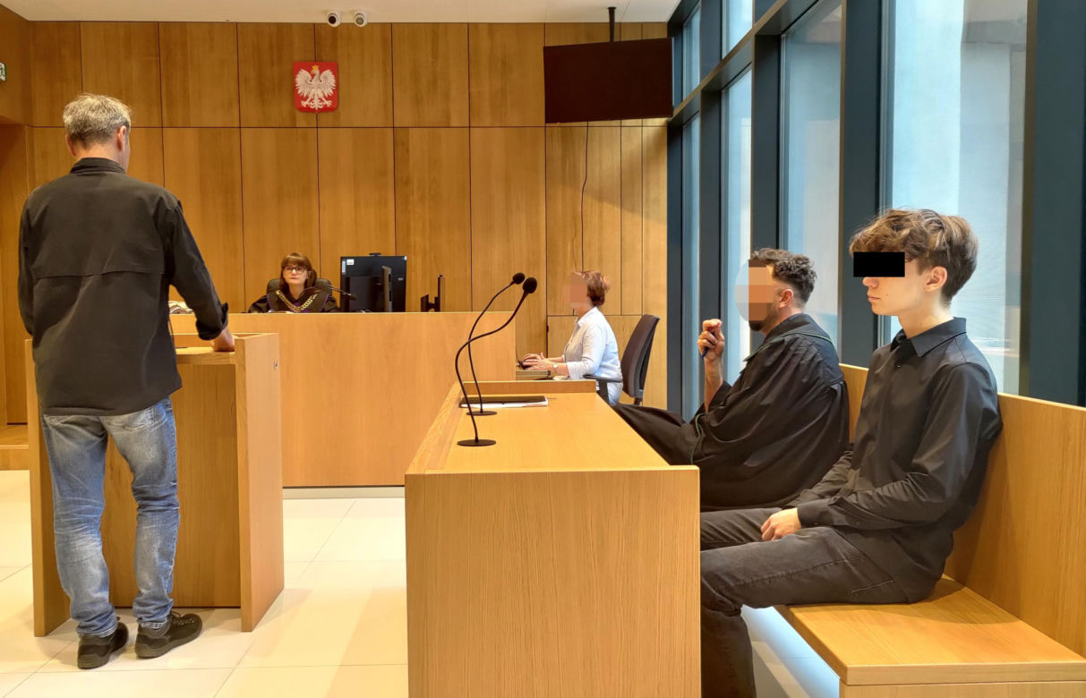 Olaf odpowiada za śmierć Ani. Jego ojciec szokuje przed sądem