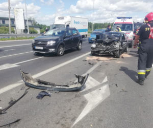 Pijany kierowca doprowadził do zderzenia trzech samochodów