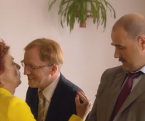 Ranczo 8 sezon odcinek 95. Senator Kozioł (Cezary Żak), Czerepach (Artur Barciś), Lodzia (Magdalena Kuta)