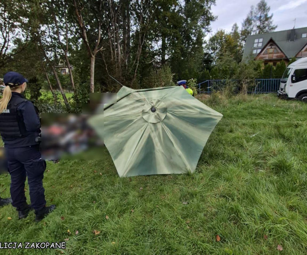 Tragiczny pożar. W zgliszczach przyczepy znaleziono zwęglone ciało