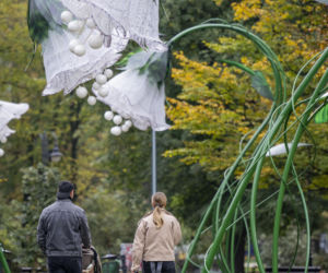 Iluminacja w Parku Świętokrzyskim. Wygląda pięknie