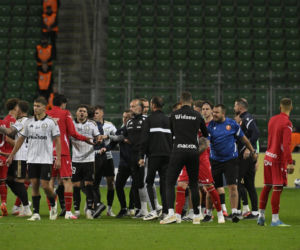 Legia - Widzew: awantura podczas meczu