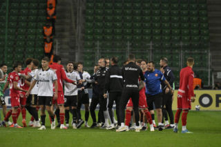 Legia - Widzew: awantura podczas meczu