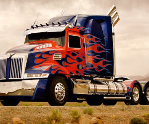 Optimus Prime - Western Star - Transformers 4