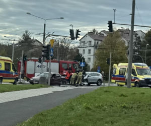 Wjechał na czerwonym i staranował hondę. Pół Lublina stanęło w korkach!