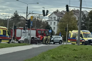 Wjechał na czerwonym i staranował hondę. Pół Lublina stanęło w korkach!