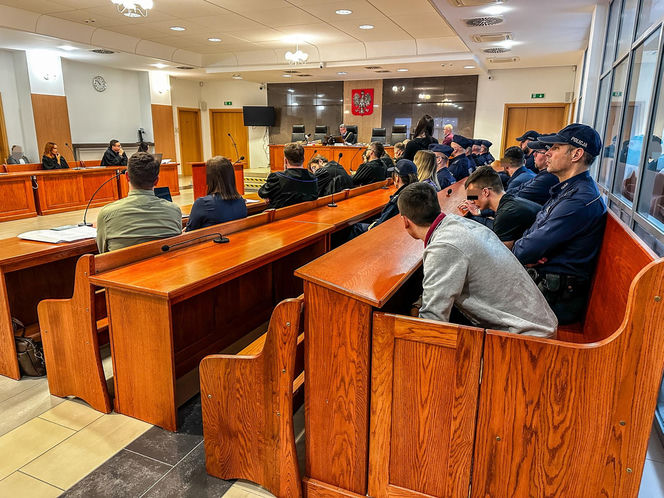 Gang zarabiał na tragedii staruszków!