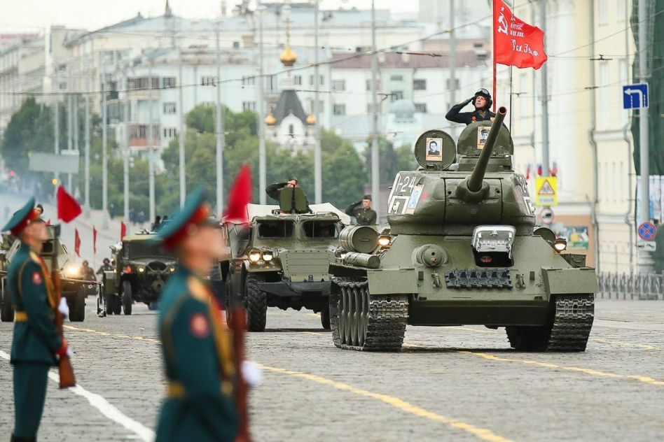 Okrojona Parada Zwycięstwa w Moskwie. Rosja rezygnuje z ciężkiego sprzętu