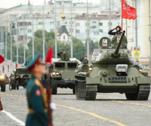 Okrojona Parada Zwycięstwa w Moskwie. Rosja rezygnuje z ciężkiego sprzętu
