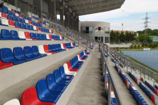 Harmonogram luzowania obostrzeń - kiedy kibice wrócą na trybuny, co ze sportem na powietrzu? [LISTA]