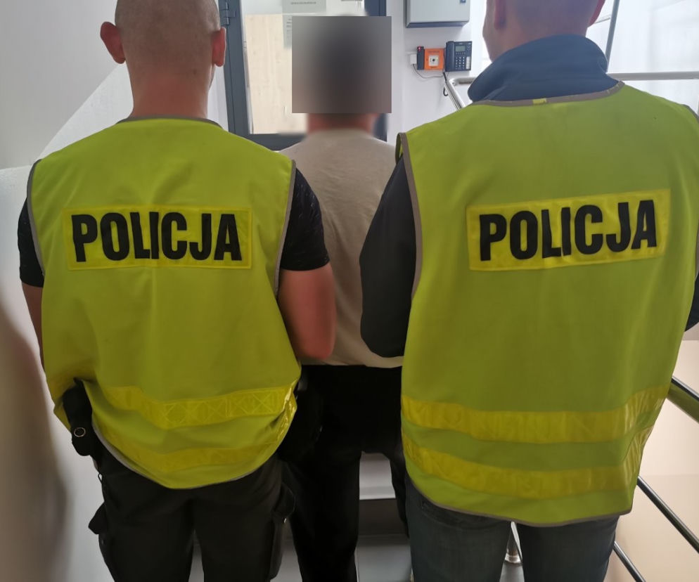 Łomża. Znalazł w mieszkaniu zakrwawionego psa. Co za okrucieństwo!