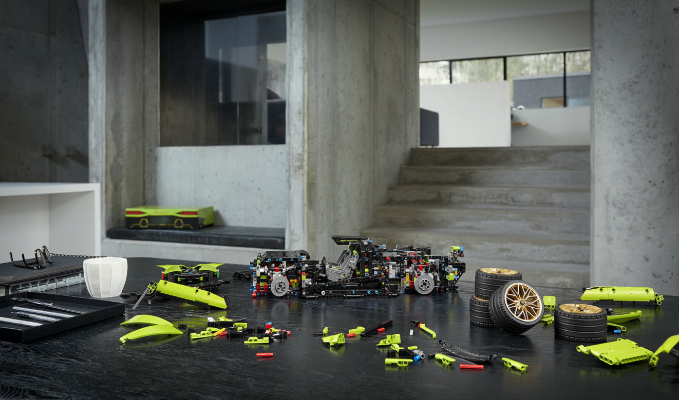 LEGO Technic Lamborghini Sian FKP 37