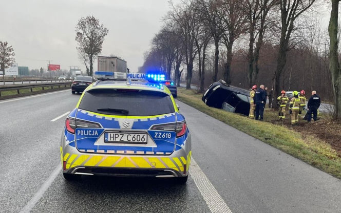 Sześć zakazów, mefedron i dachowanie w rowie. To nie opis filmu, to pościg za audi!