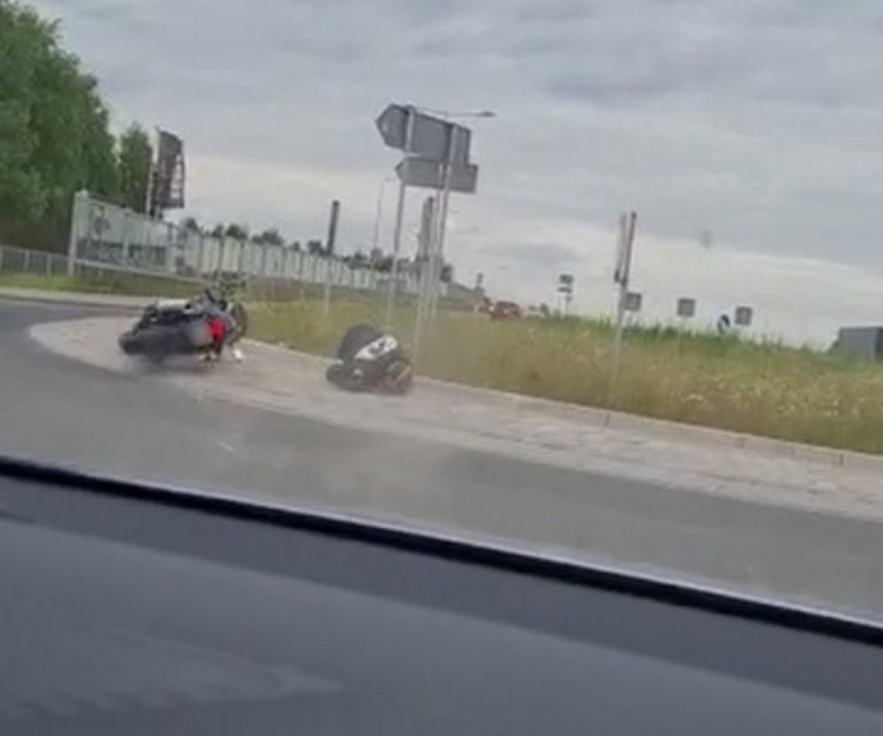 Policyjny pościg za Włochem na motorze. Nie miał prawa jazdy i przejechał na czerwonym