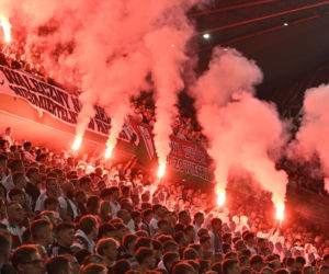 Kibice nie zawiedli podczas meczu Legia - Widzew. Efektowne zdjęcia z trybun
