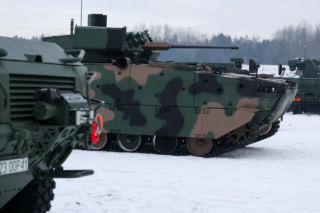 „Potwór z Tarnowa” i roje dronów. Rząd przygląda się przyszłości polskiej armii w Zielonce