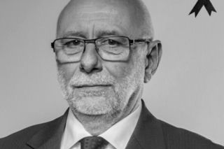 Odszedł prof. Jan Szmidt. „Wielka strata i wyrwa, którą trudno będzie wypełnić” 