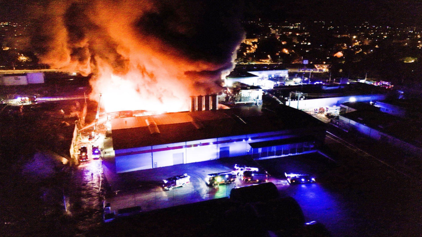 Pożar hali magazynowej w Mińsku Mazowieckim