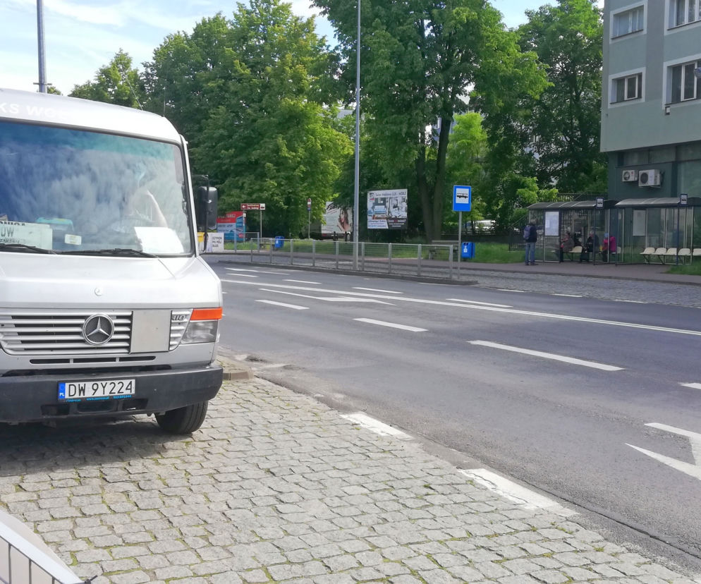 Od lipca na przystankach w centrum Trzebnicy będzie można tylko wysiadać