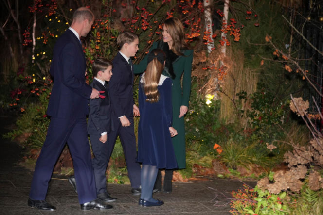 Kate i William z dziećmi na świątecznym koncercie