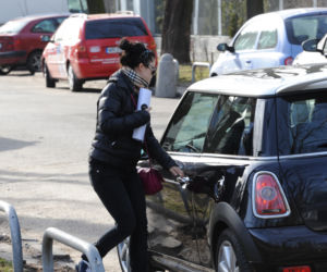 Cichopkowie chodzą z nianią na spacer