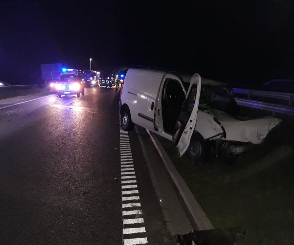 Tragiczny wypadek koło Żnina! Jedna osoba zginęła, a sześć trafiło do szpitala! [ZDJĘCIA] 