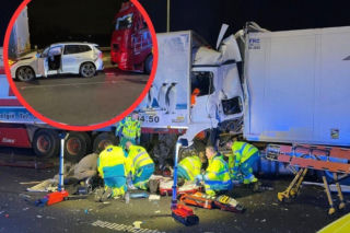 Dramat pod Antwerpią. Polska ciężarówka wbiła się w auta stojące w korku. Kierowcy walczą o życie w szpitalu