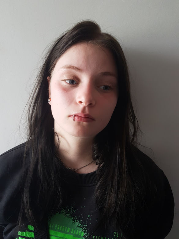 Zaginęła 15-letnia Nikola Erdmann! Policja z Bydgoszczy PROSI O POMOC!