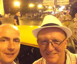 Torunianin wykonał replikę legendarnej taksówki ze Zmienników. Spełnił swoje marzenie