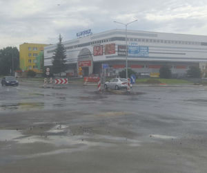Roboty drogowe na skrzyżowaniu Wojska Polskiego, Wiejskiej, Lubelskiej i Piłsudskiego w Zamościu
