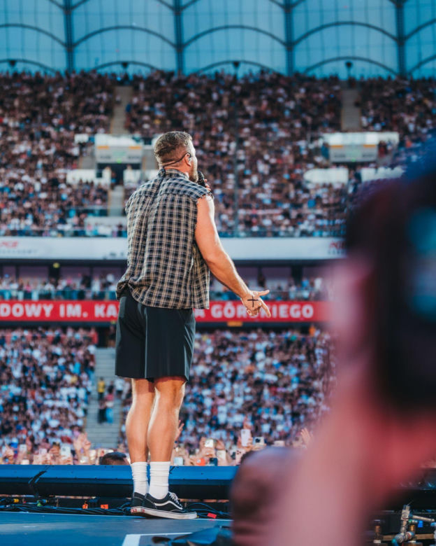 Koncert Imagine Dragons w Warszawie (18.07.2025). Organizatorem koncertu jest Live Nation, a patronem medialnym - Radio ESKA