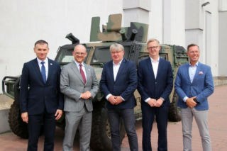Podsumowanie 2025 w Rosomak S.A.. Strategiczne umowy, rozwój Legwana i przyszłość KTO