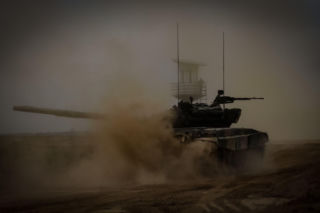 Pancerniacy z Braniewa na poligonie w Orzyszu. Siła ognia czołgów PT-91 Twardy