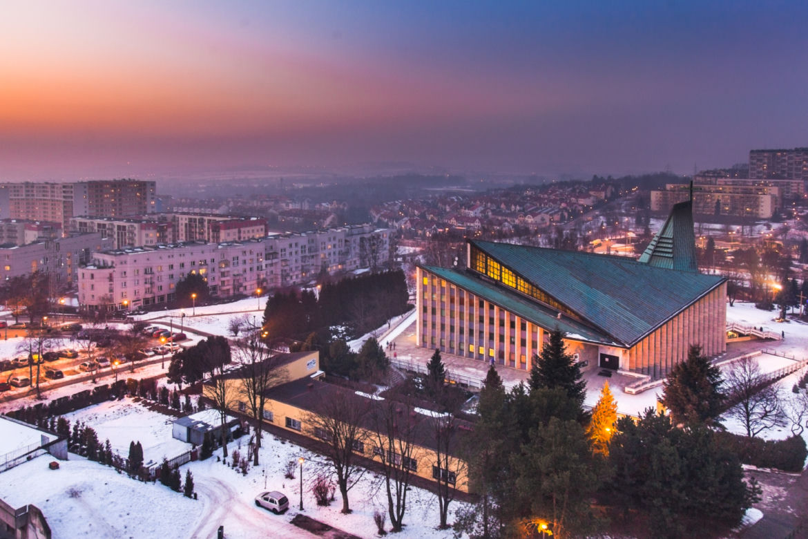 Tymi zdjęciami Nowej Huty zachwyca się cała Polska! [GALERIA ZDJĘĆ]