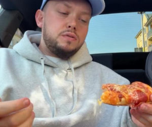 Książulo tłumaczy się z pizzy