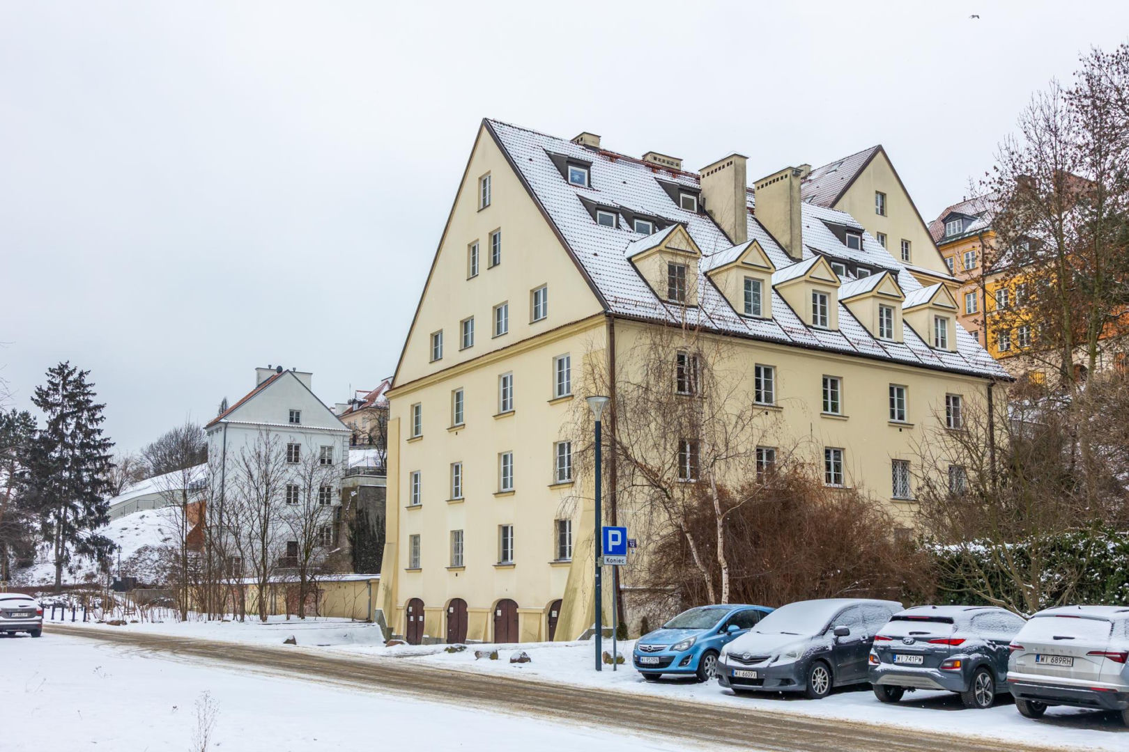 Dom Profesorów na ul. Brzozowej w Warszawie